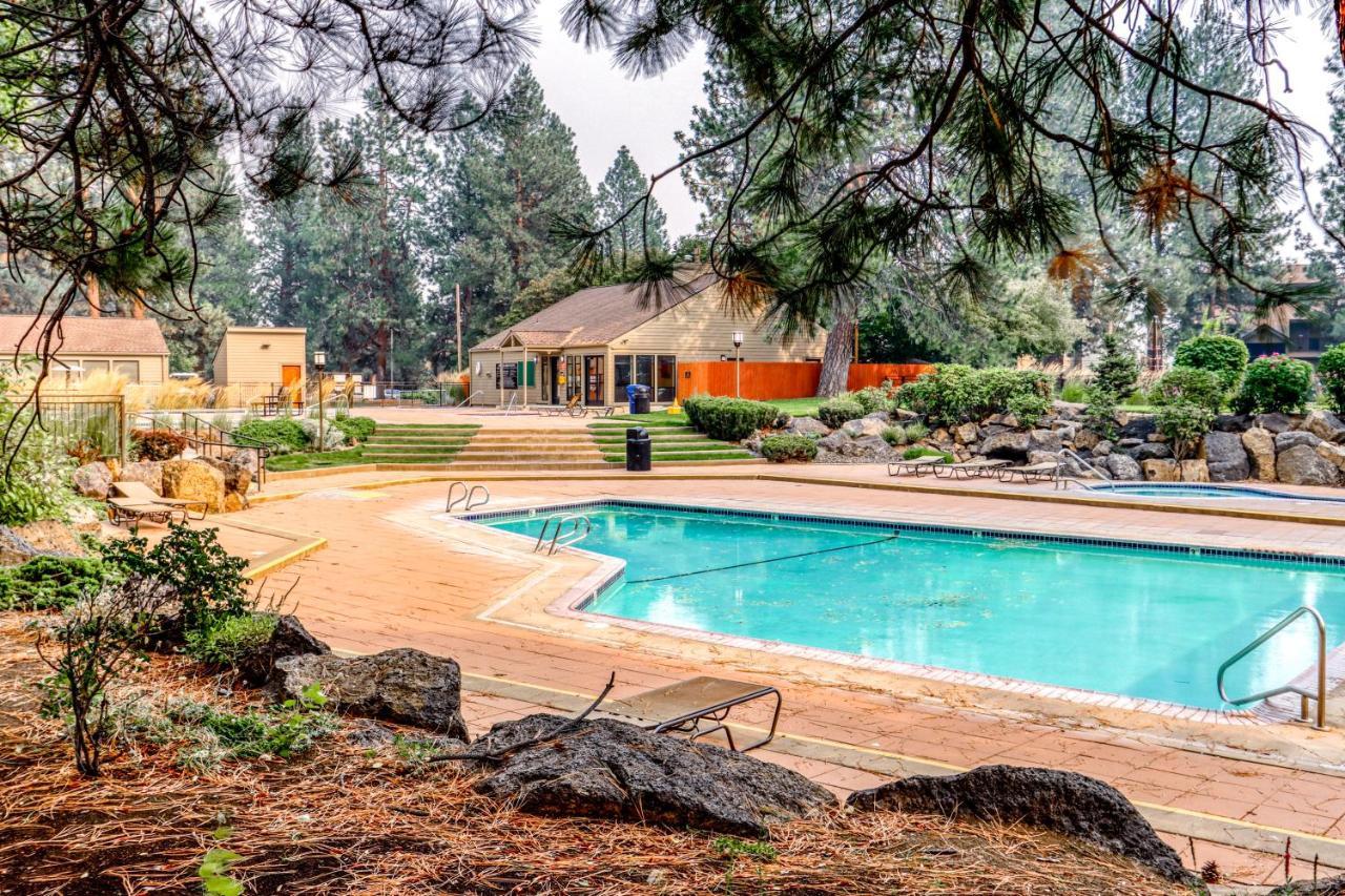 Tree Top Retreat Bend Exterior photo