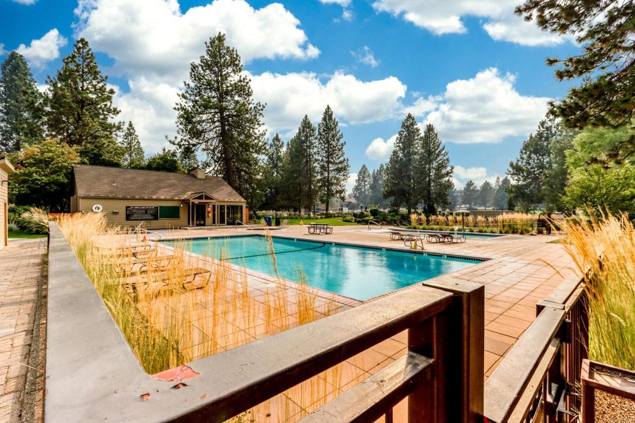 Tree Top Retreat Bend Exterior photo